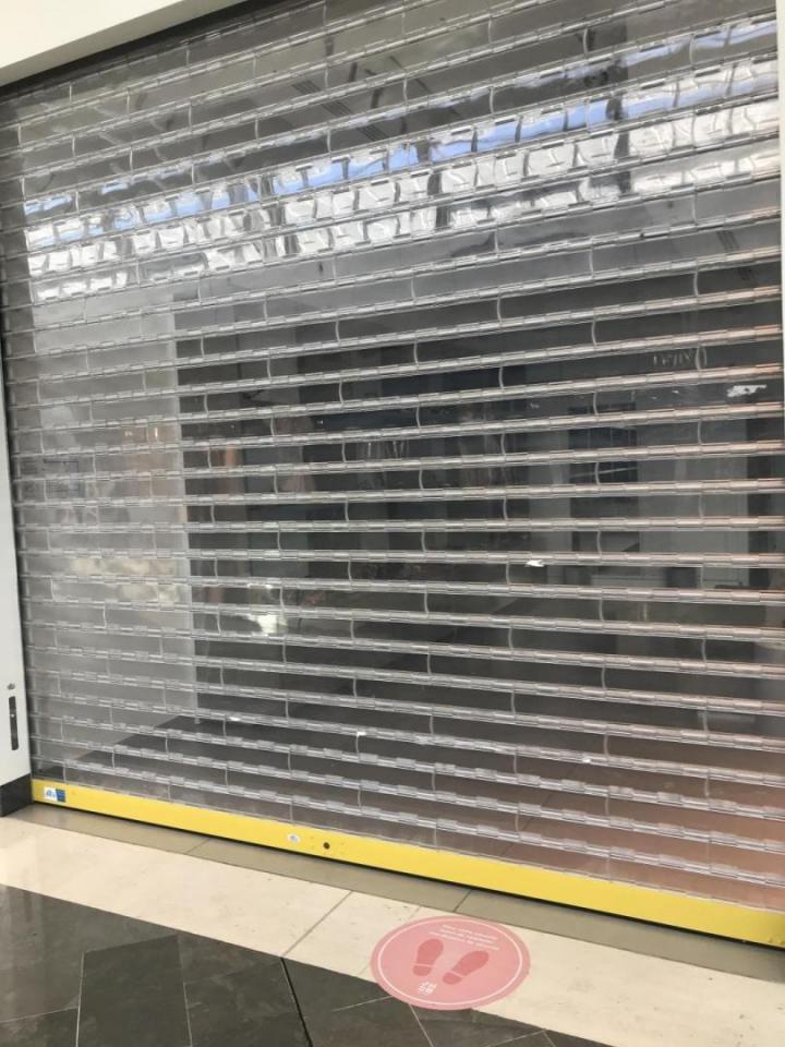 Installation stores bannes Marseille