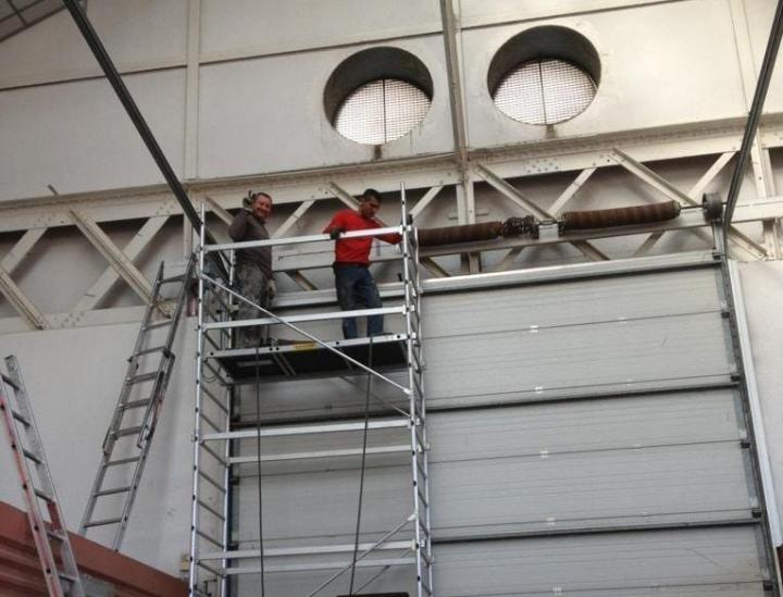 Installation stores bannes Marseille