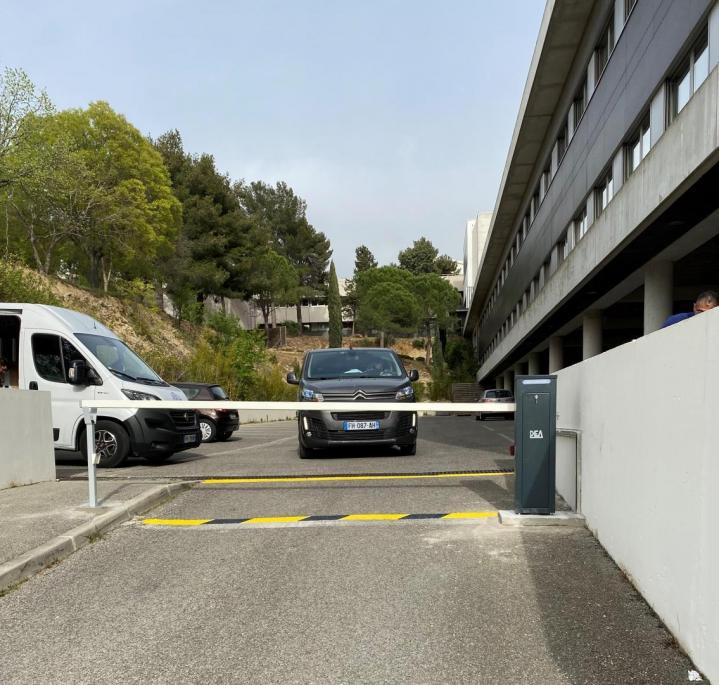 Stores bannes Marseille